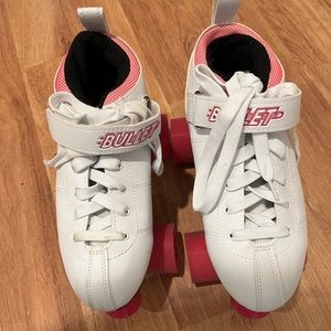 Bullet Rollerskates